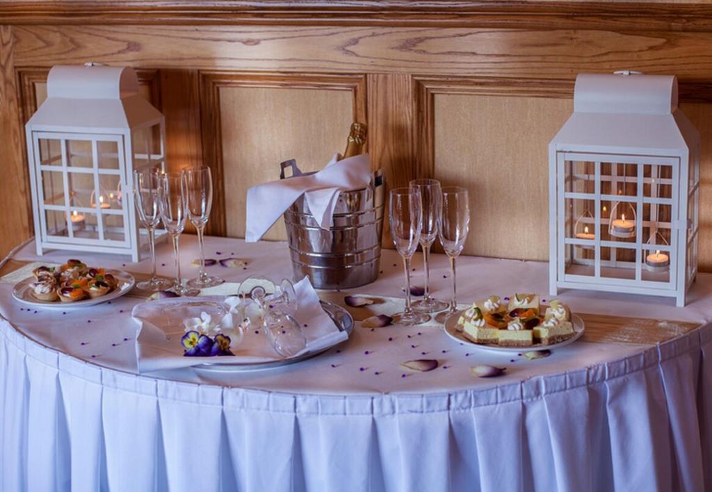 Castle Arch Hotel تريم المظهر الخارجي الصورة